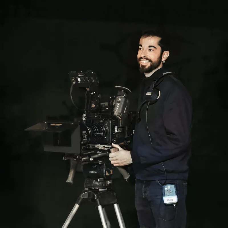 Foto_Arri_1_Cuadrada_Color-min_3_11zon
